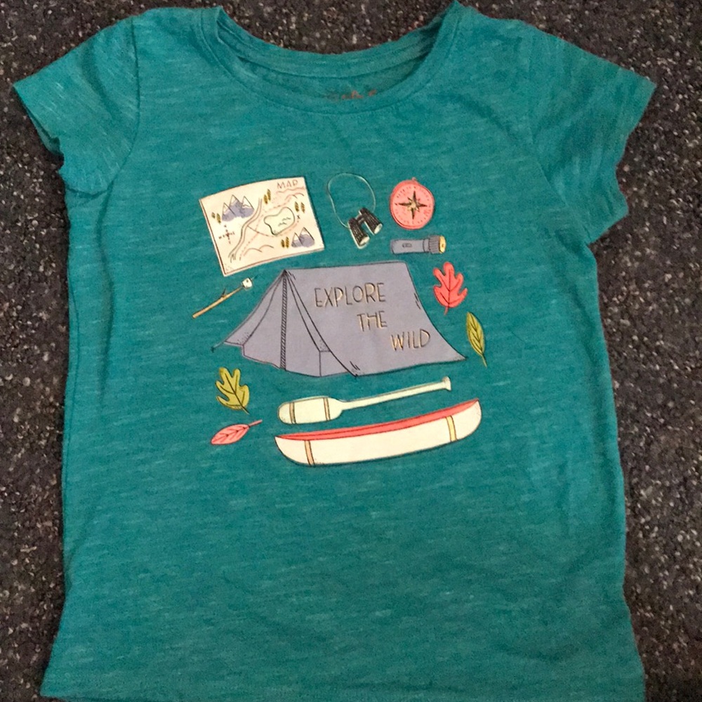 Cat & Jack T-Shirt  - 5T